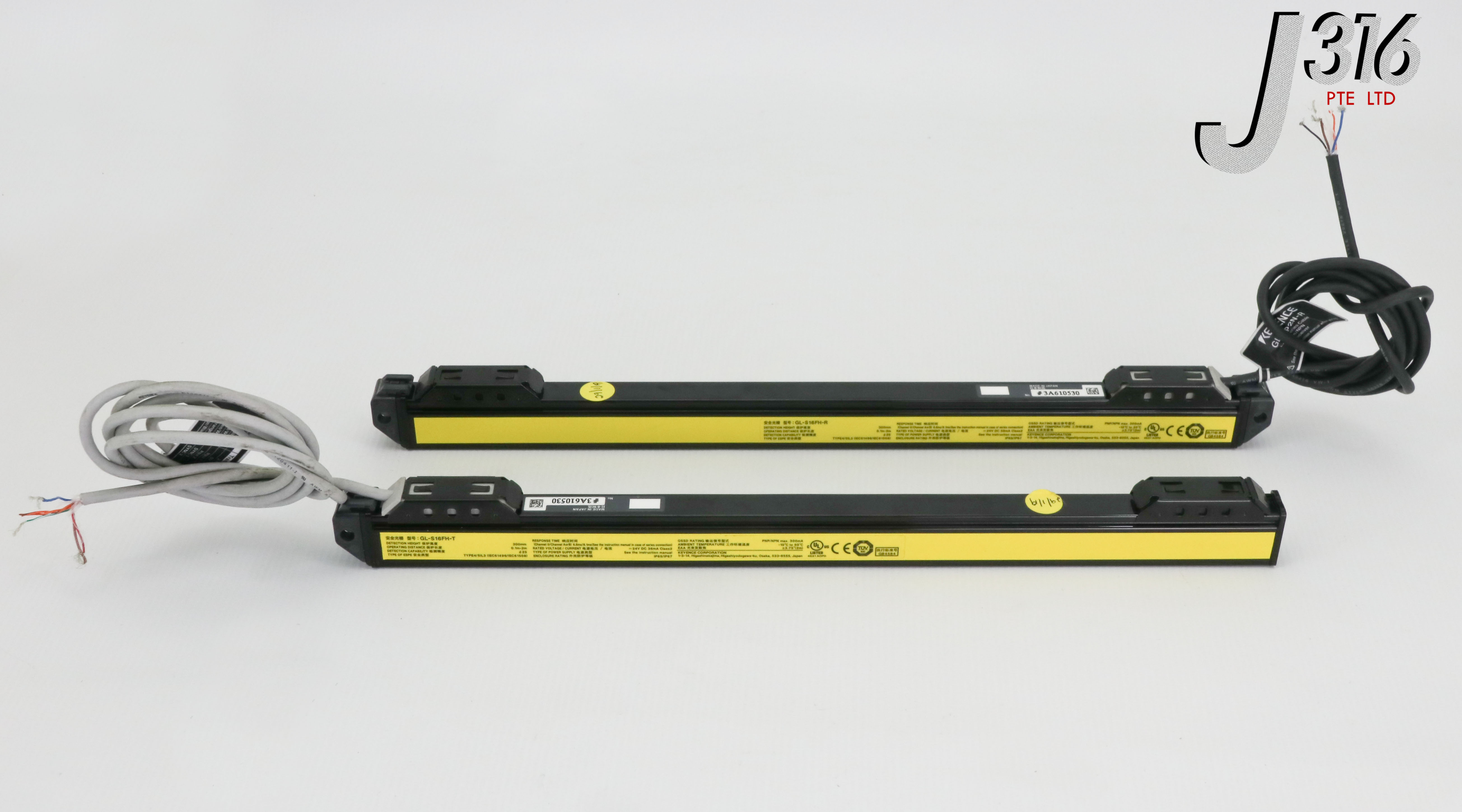 13209 KEYENCE SAFTEY LIGHT CURTAIN TRANSMITTER & RECEIVER GL-S16FH